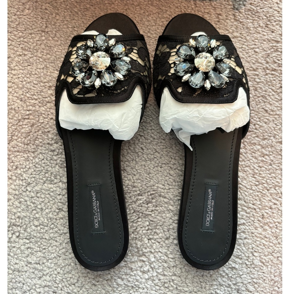 NWT Dolce & Gabbana Rainbow Lace Brooch Detail Sandal Size 38